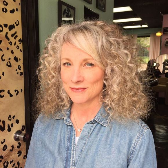 Meet your Posher, Dawn - Picture 1 of 1